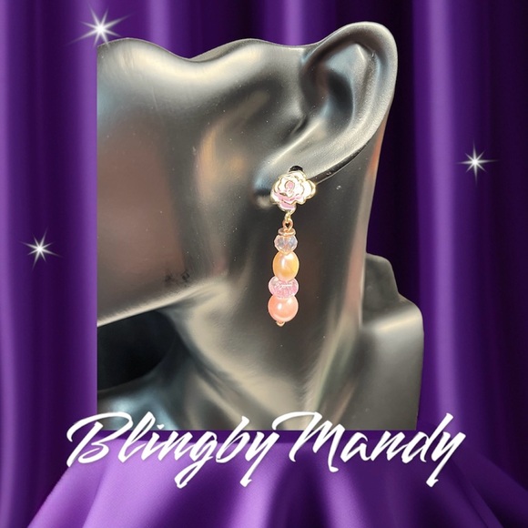 🌸JUNE IS PEARL BIRTHSTONE-fresh water pearl and flower earrings-classics! PINK - Picture 9 of 9